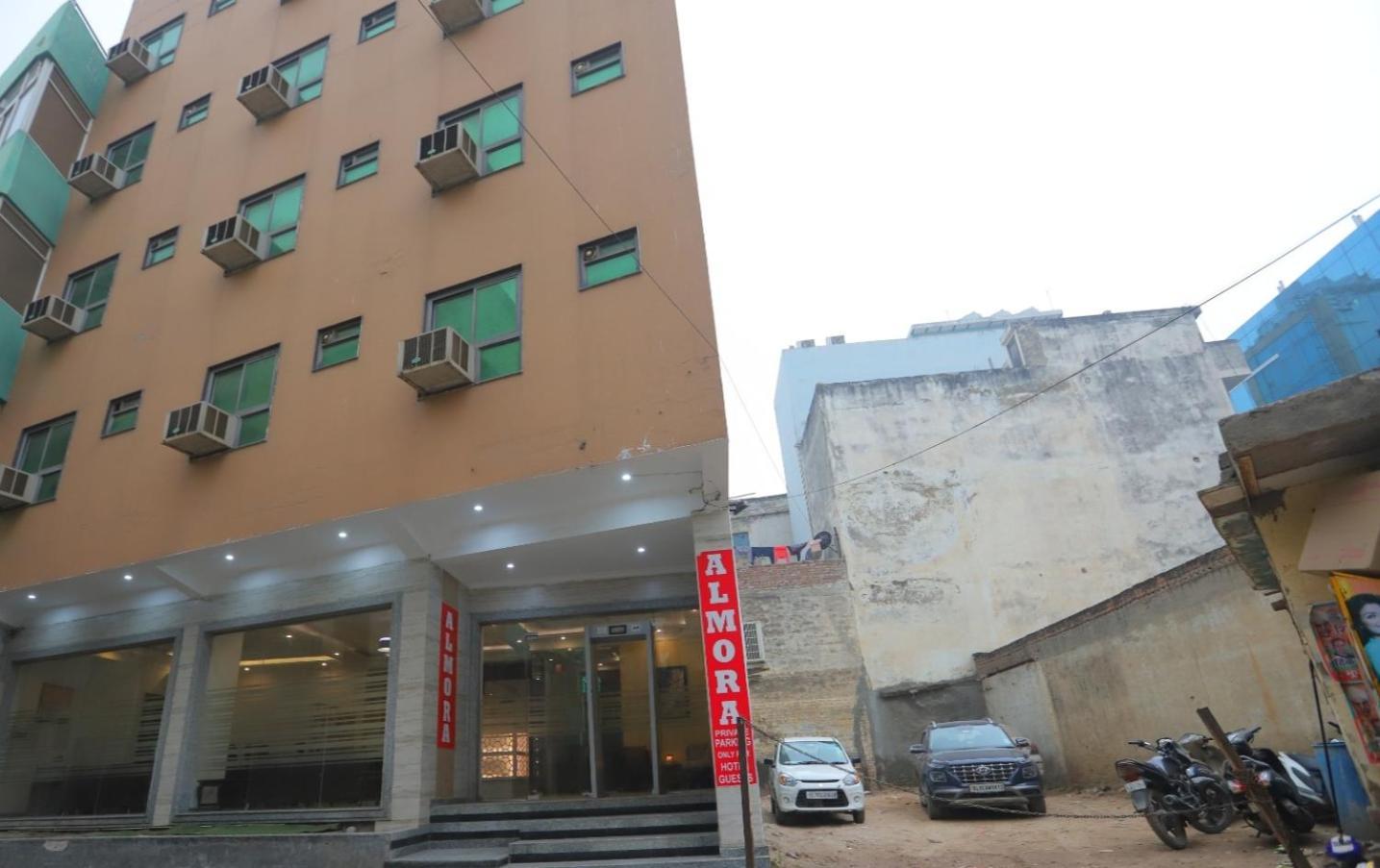 Hotel Almora Inn - Near By Delhi International Airport - With Free Airport Pickup And Drop Nowe Delhi Zewnętrze zdjęcie