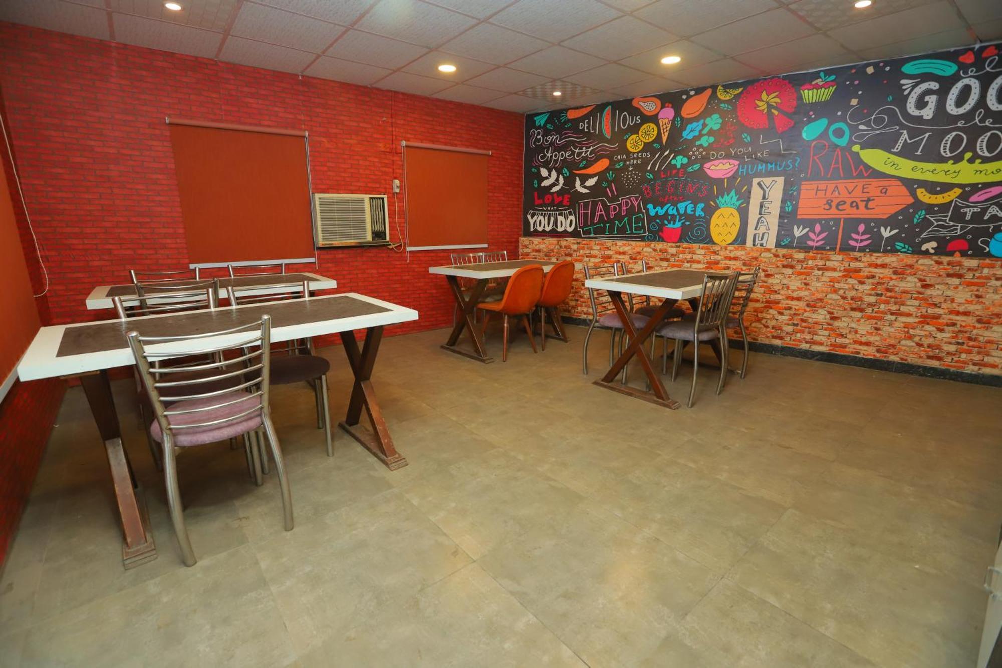 Hotel Almora Inn - Near By Delhi International Airport - With Free Airport Pickup And Drop Nowe Delhi Zewnętrze zdjęcie