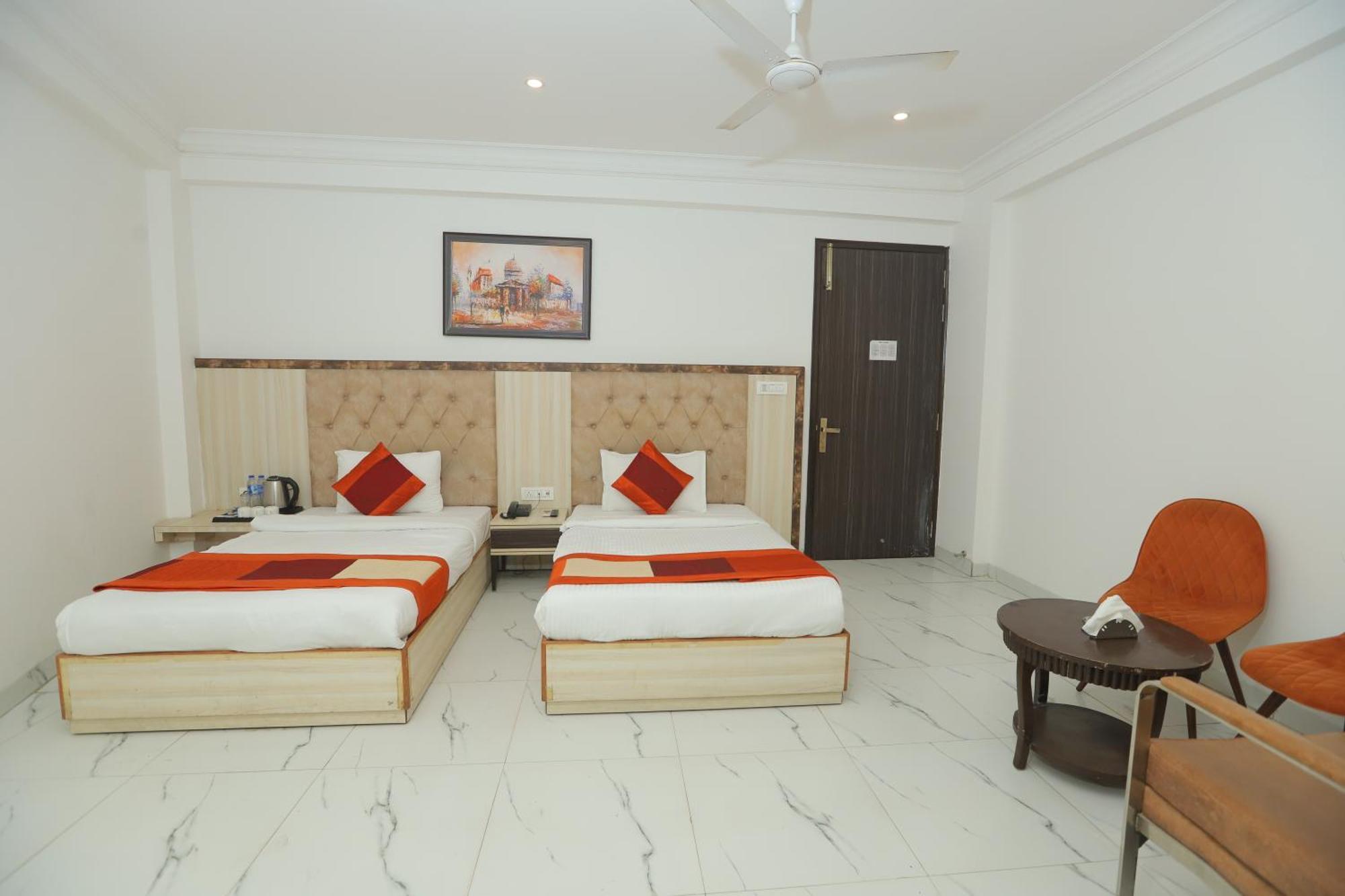 Hotel Almora Inn - Near By Delhi International Airport - With Free Airport Pickup And Drop Nowe Delhi Zewnętrze zdjęcie