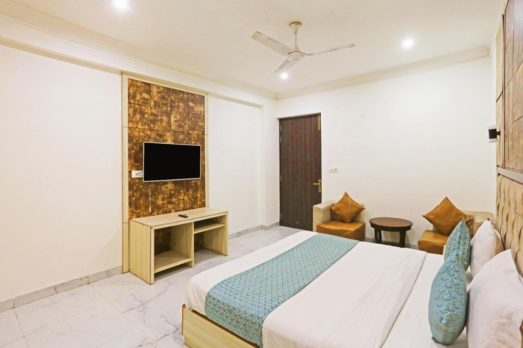 Hotel Almora Inn - Near By Delhi International Airport - With Free Airport Pickup And Drop Nowe Delhi Zewnętrze zdjęcie
