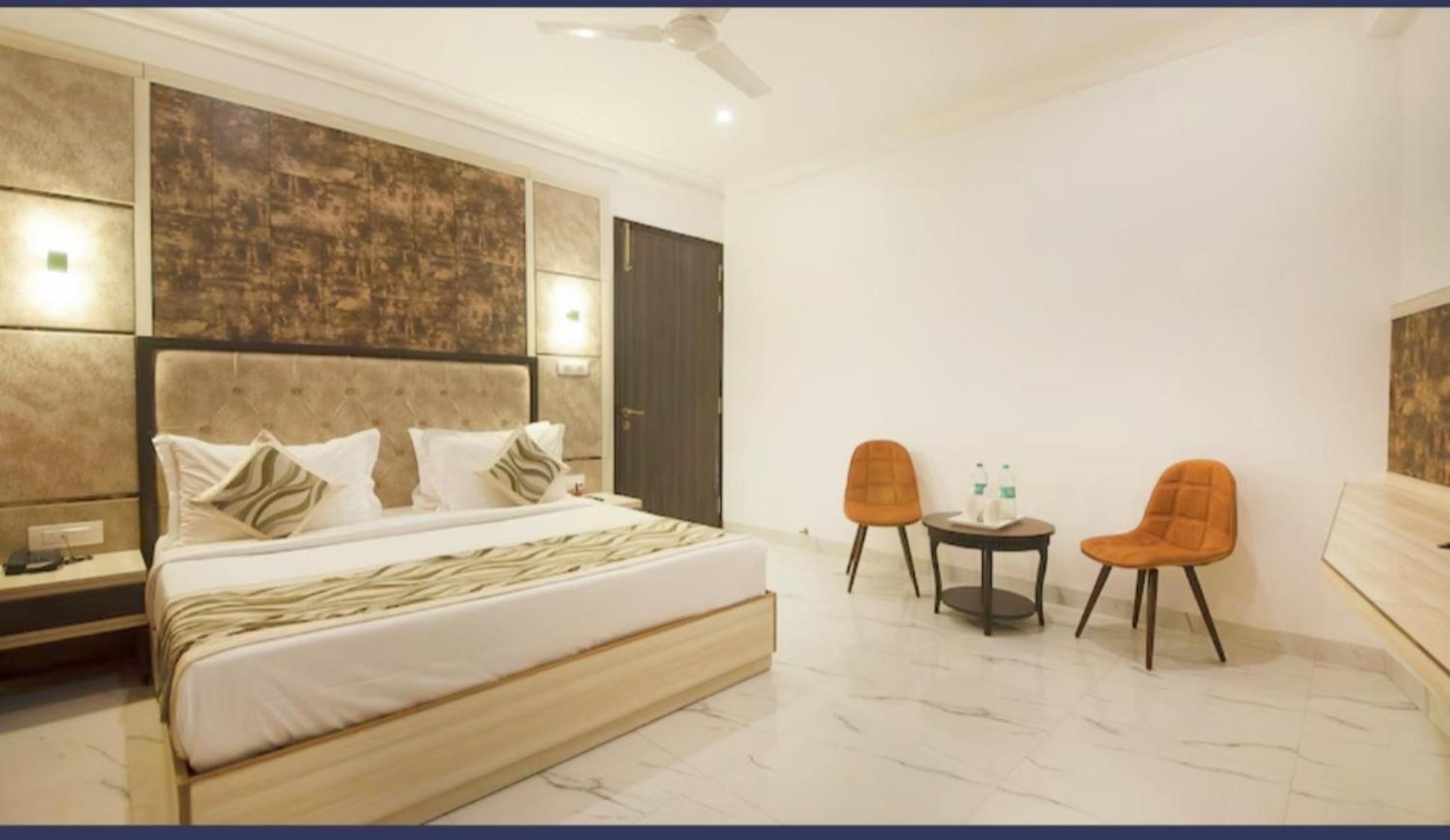 Hotel Almora Inn - Near By Delhi International Airport - With Free Airport Pickup And Drop Nowe Delhi Zewnętrze zdjęcie