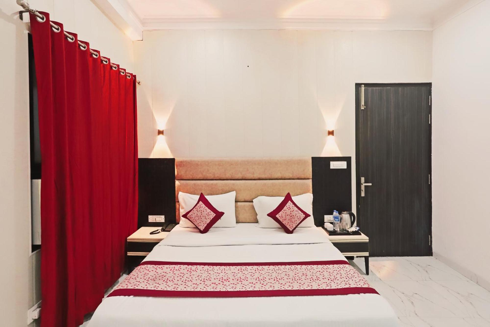 Hotel Almora Inn - Near By Delhi International Airport - With Free Airport Pickup And Drop Nowe Delhi Zewnętrze zdjęcie