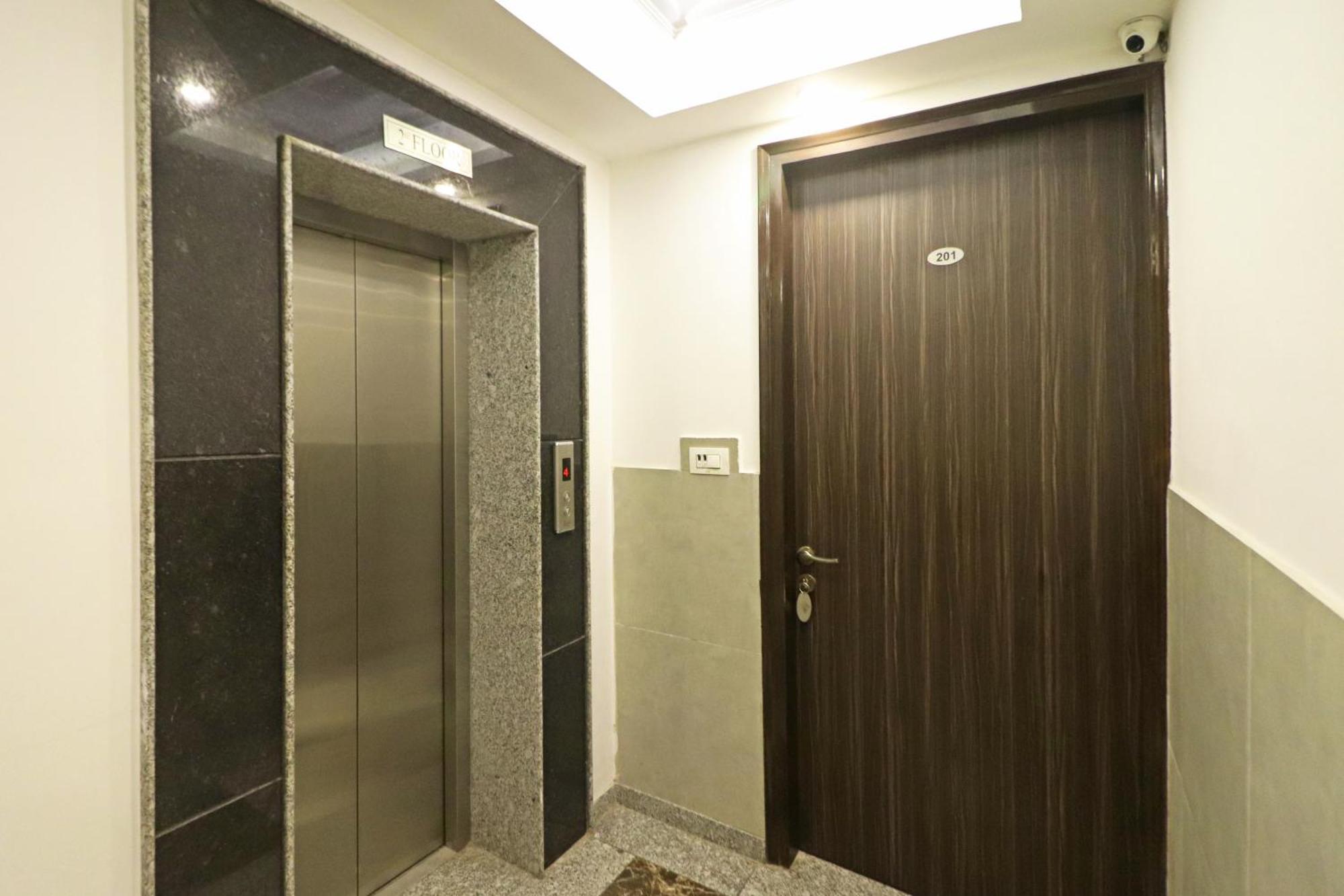 Hotel Almora Inn - Near By Delhi International Airport - With Free Airport Pickup And Drop Nowe Delhi Zewnętrze zdjęcie