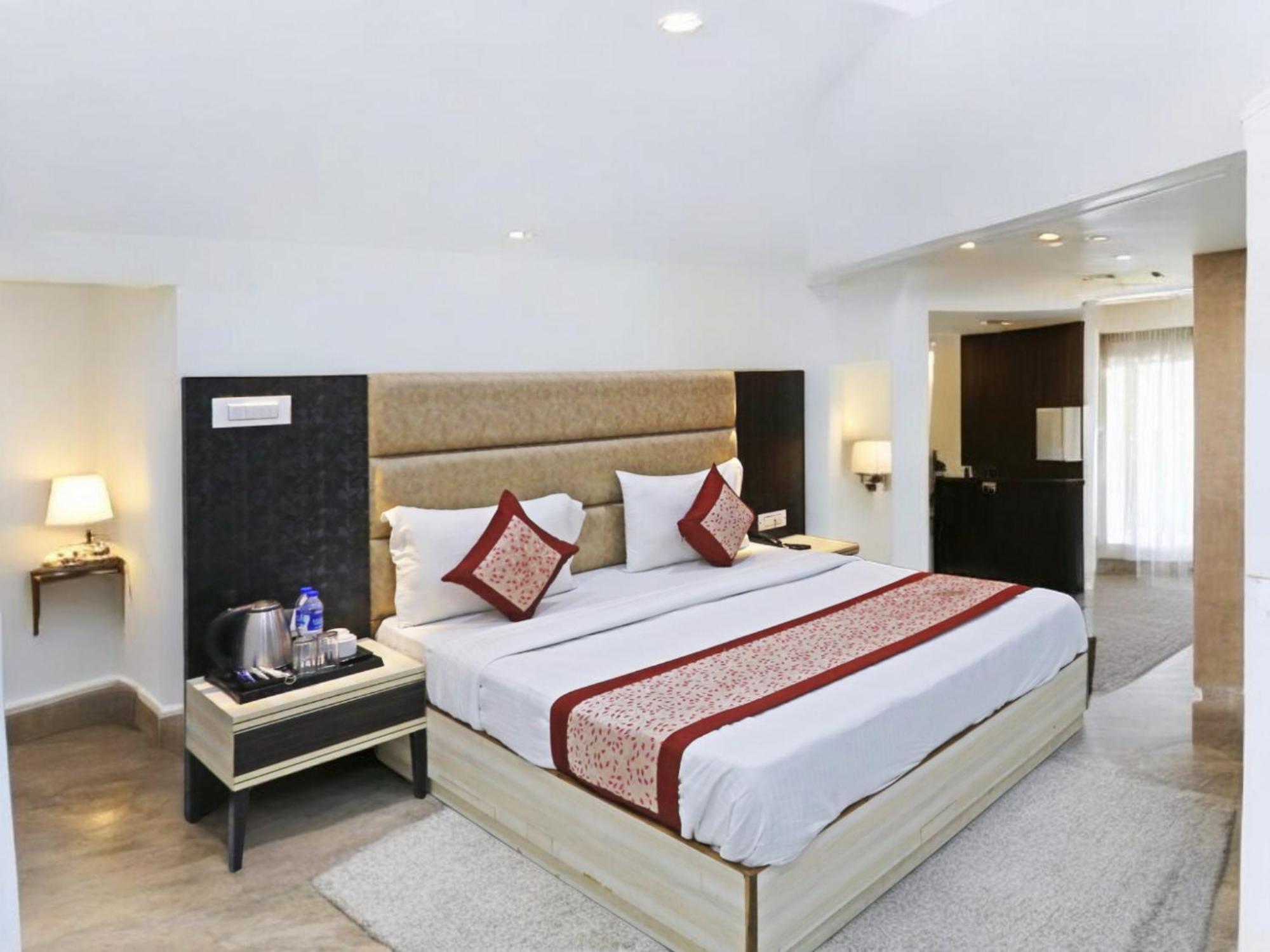 Hotel Almora Inn - Near By Delhi International Airport - With Free Airport Pickup And Drop Nowe Delhi Zewnętrze zdjęcie